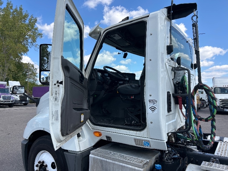 2020 International LT in Lansing, MI — photo 8