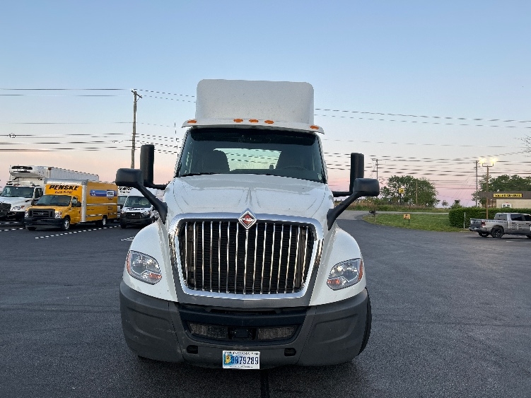 2020 International LT in Louisville, KY — photo 2