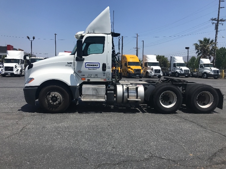 2020 International LT in Fontana, CA — photo 4