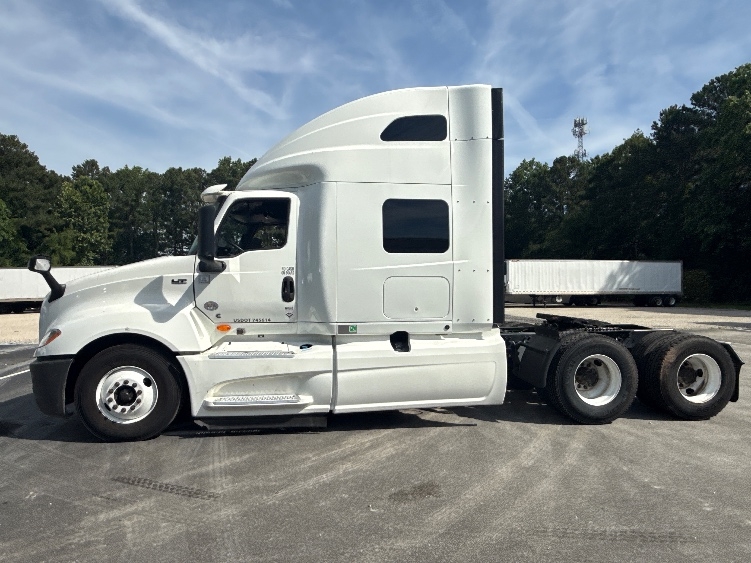 2020 International LT in Norcross, GA — photo 4