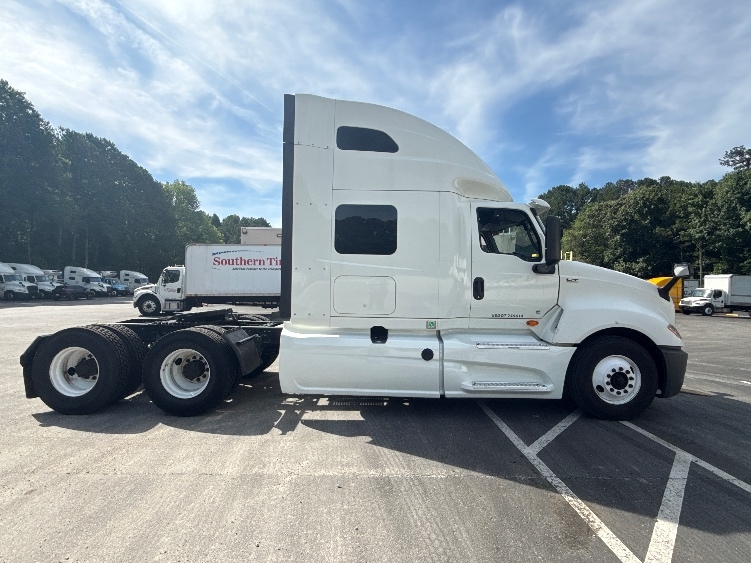 2020 International LT in Norcross, GA — photo 8
