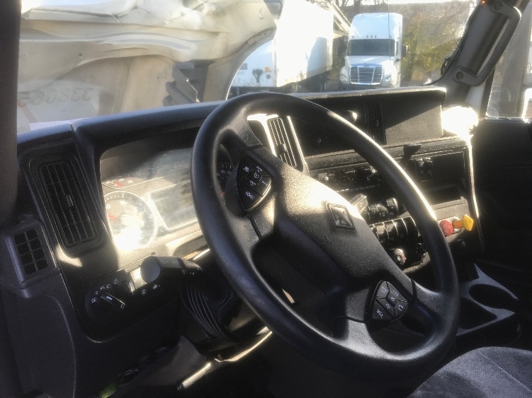 2020 International LT in Brooklyn Park, MN — photo 10