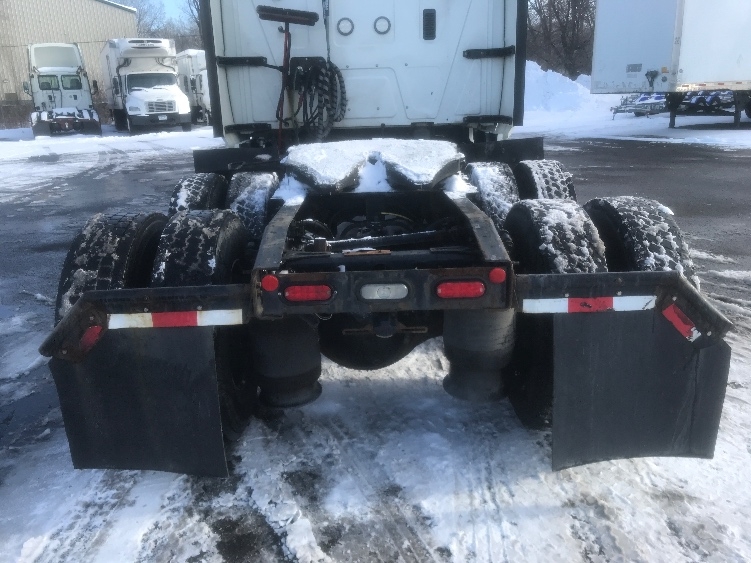 2020 International LT in Brooklyn Park, MN — photo 6