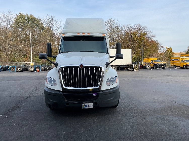 2020 International LT in Swedesboro, NJ — photo 2