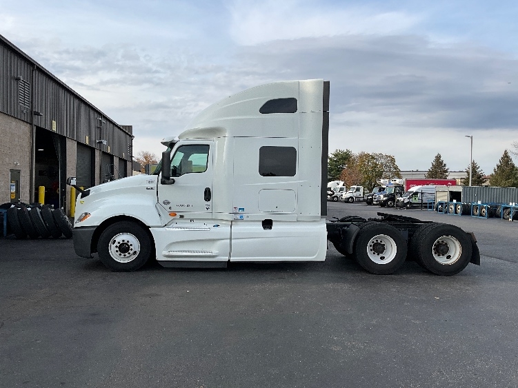 2020 International LT in Swedesboro, NJ — photo 4