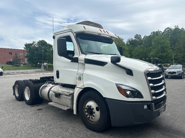 2020 Freightliner Cascadia