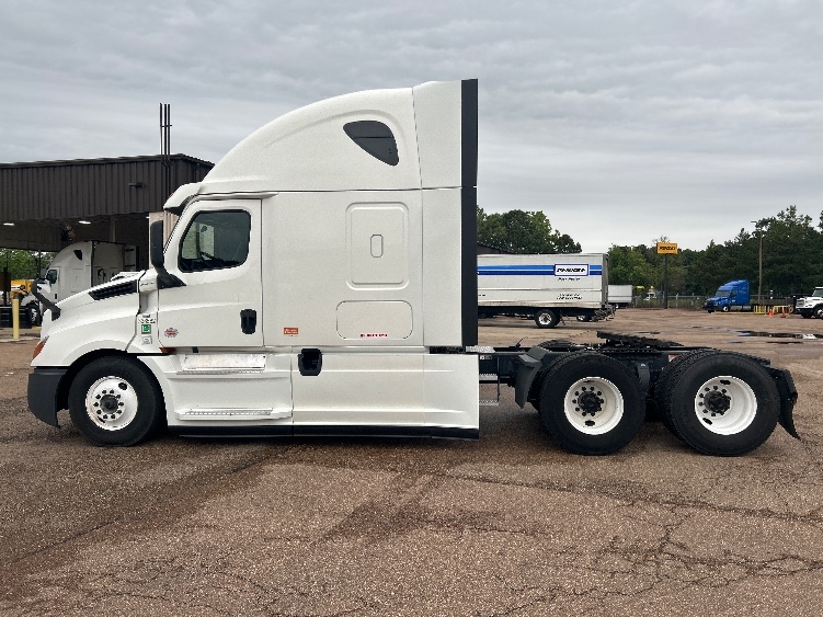 2020 Freightliner Cascadia in Jackson, MS — photo 4