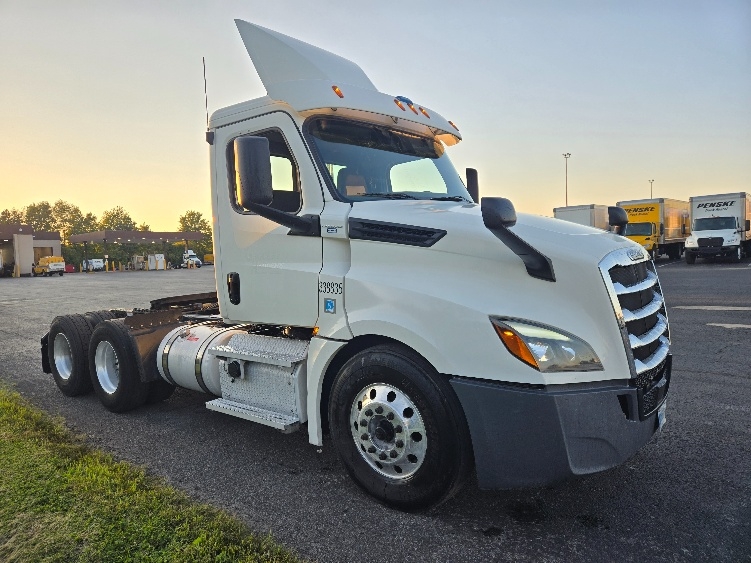 2020 Freightliner Cascadia