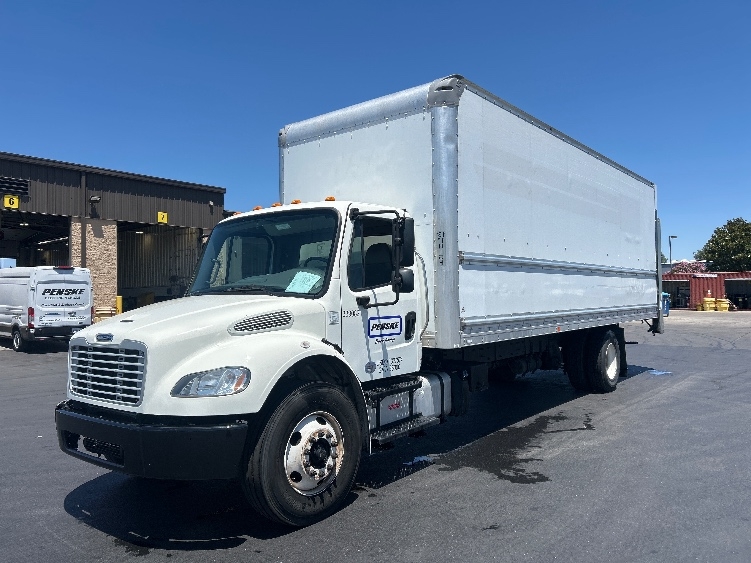2020 Freightliner eM2 in Stockton, CA — photo 3