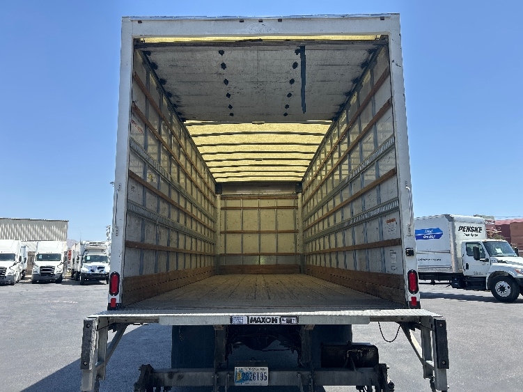 2020 Freightliner M2 106 in Phoenix, AZ — photo 8