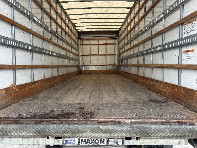 2020 Freightliner M2 106 in Omaha, NE — photo 10