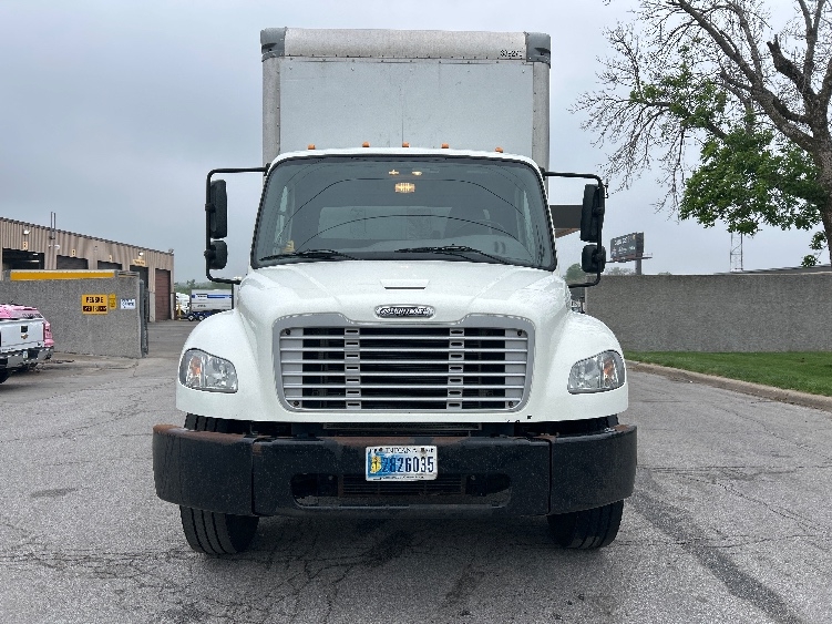 2020 Freightliner M2 106 in Omaha, NE — photo 2