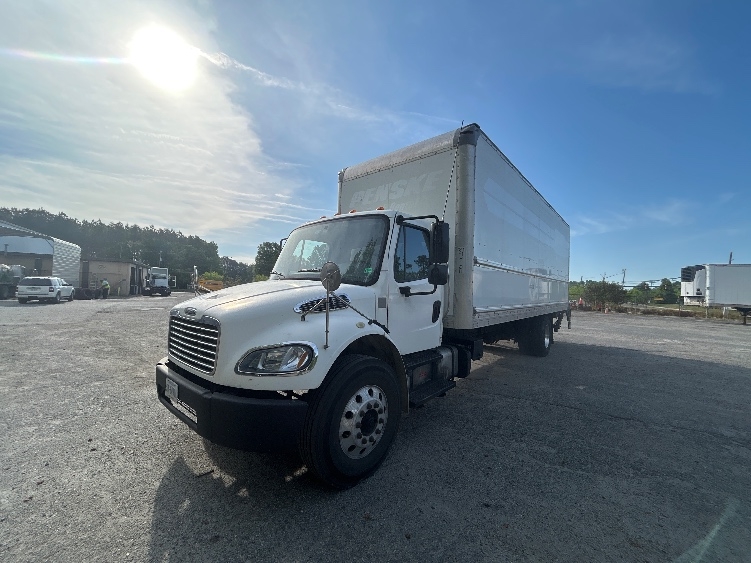 2020 Freightliner M2 106 in Prince George, VA — photo 3