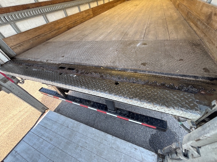 2020 Freightliner eM2 in Fresno, CA — photo 10