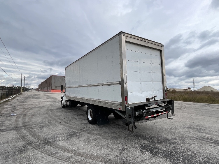 2020 Freightliner M2 106 in Lakeland, FL — photo 6