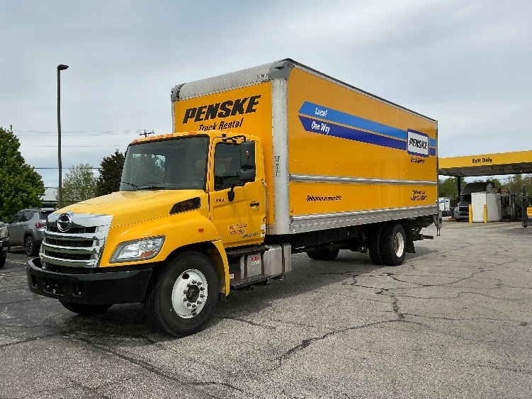 2020 Hino 268 in Elkhart, IN — photo 3