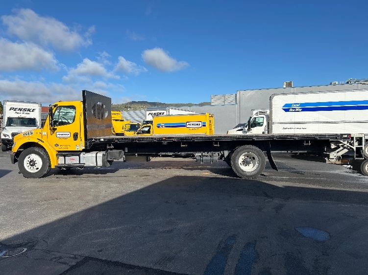2020 Freightliner M2 106 in West Sacramento, CA — photo 4
