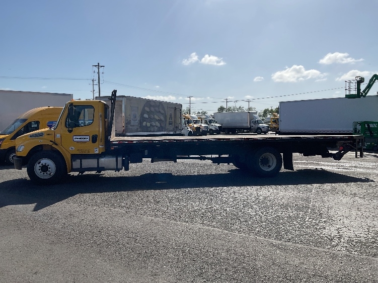 2020 Freightliner M2 106 in Tacoma, WA — photo 4