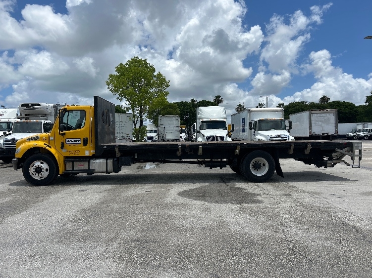 2020 Freightliner eM2 in Miami, FL — photo 4