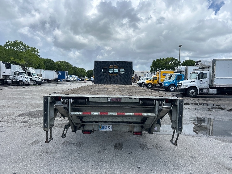 2020 Freightliner eM2 in Miami, FL — photo 7