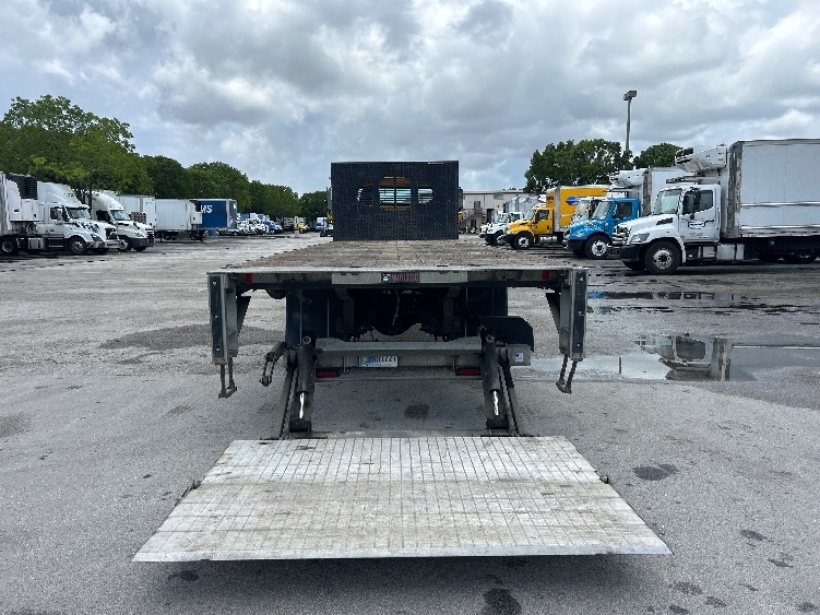 2020 Freightliner eM2 in Miami, FL — photo 9