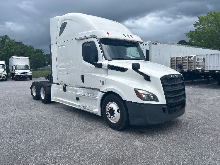 2020 Freightliner Cascadia