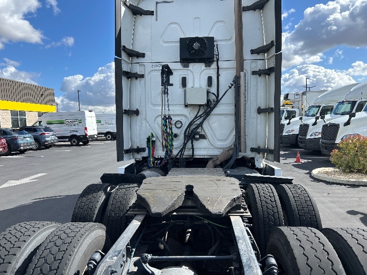 2020 Freightliner in Fontana, CA — photo 6