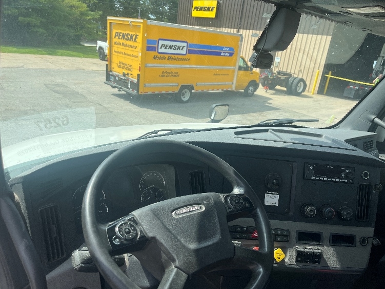 2020 Freightliner in Middlefield, OH — photo 10