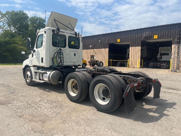 2020 Freightliner in Middlefield, OH — photo 5