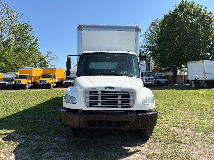 2020 Freightliner eM2 in Springfield, MO — photo 2
