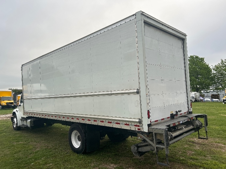 2020 Freightliner eM2 in Springfield, MO — photo 6