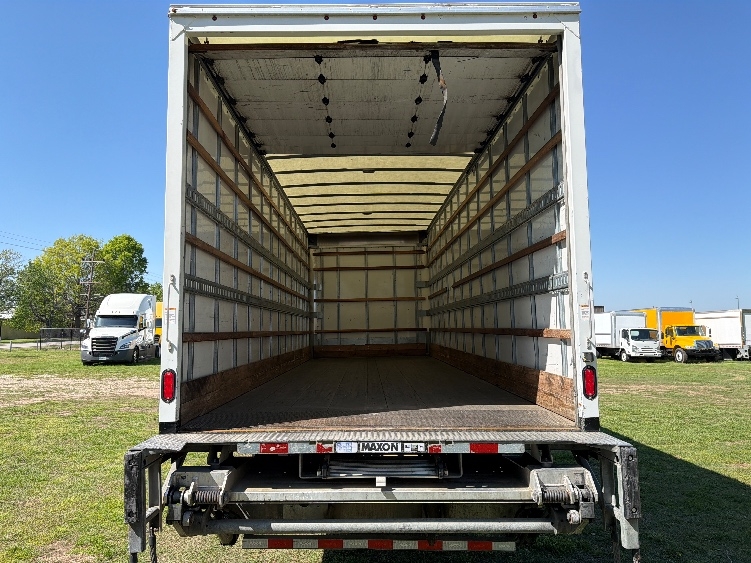 2020 Freightliner eM2 in Springfield, MO — photo 8