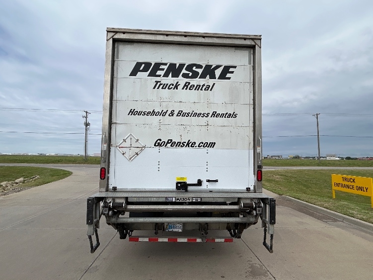 2020 Freightliner eM2 in Wichita, KS — photo 7