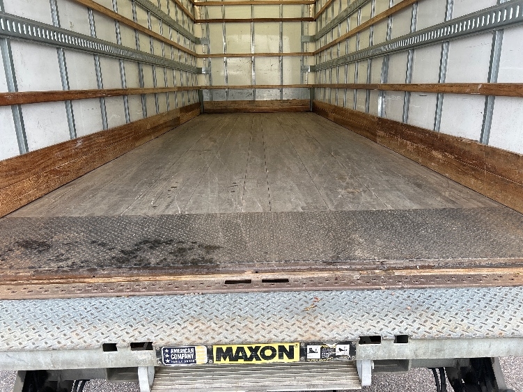 2020 Freightliner eM2 in Brooklyn Park, MN — photo 10