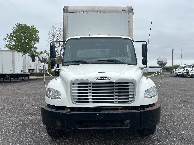 2020 Freightliner eM2 in Brooklyn Park, MN — photo 2