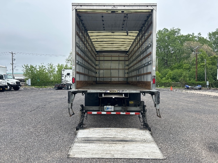 2020 Freightliner eM2 in Brooklyn Park, MN — photo 9