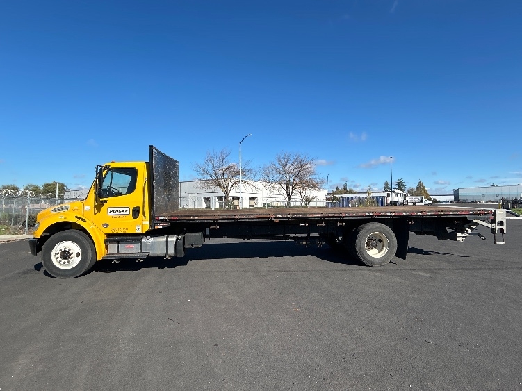2020 Freightliner M2 106 in Ceres, CA — photo 4