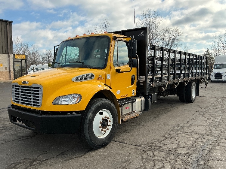 2020 Freightliner M2 106 in Dayton, OH — photo 3