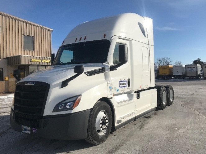 2021 Freightliner Cascadia in Concord, NC — photo 3