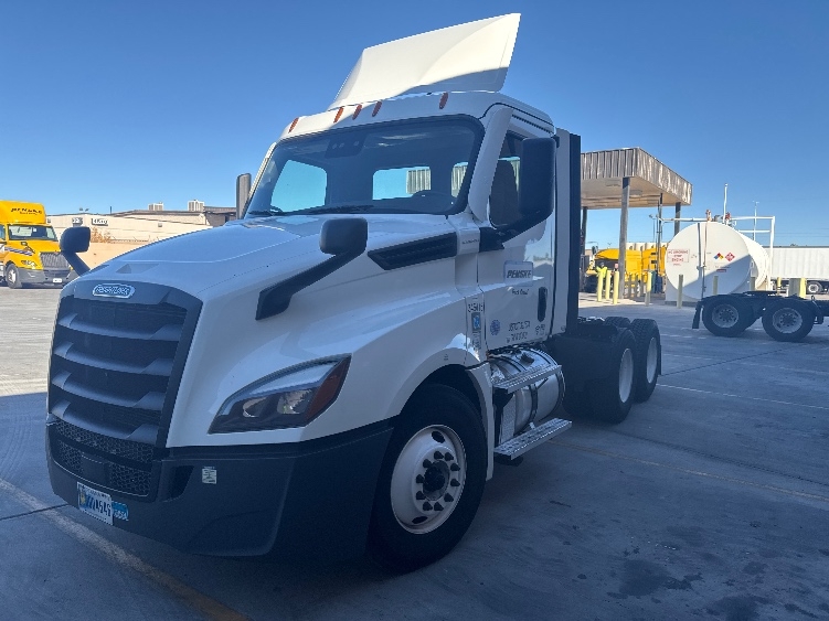 2021 Freightliner in North Las Vegas, NV — photo 3