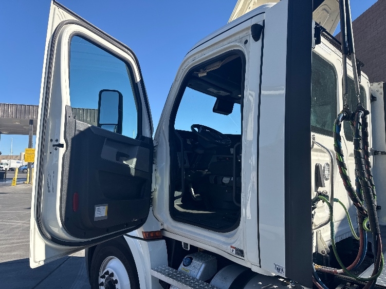 2021 Freightliner in North Las Vegas, NV — photo 9