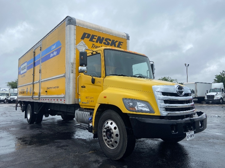 2020 Hino 338