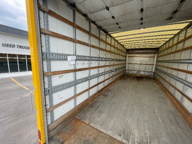 2020 Hino 338 in Kansas City, MO — photo 10
