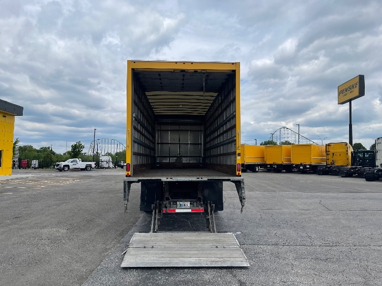 2020 Hino 338 in Kansas City, MO — photo 8