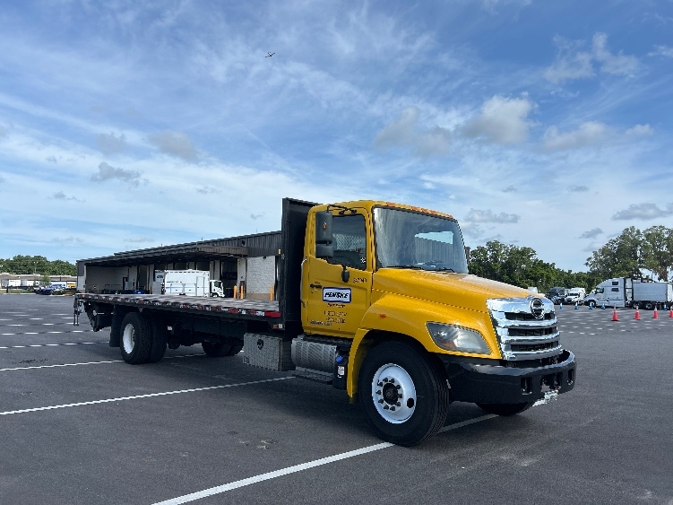2020 Hino 338