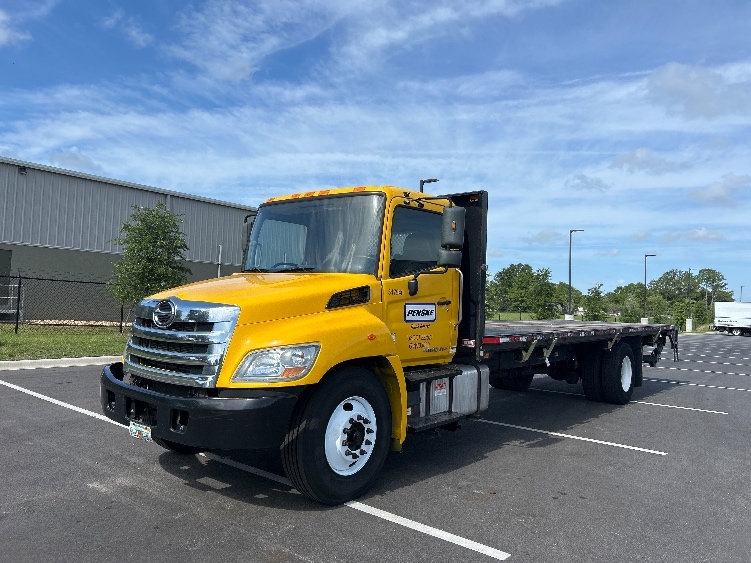 2020 Hino 338 in Miami, FL — photo 3