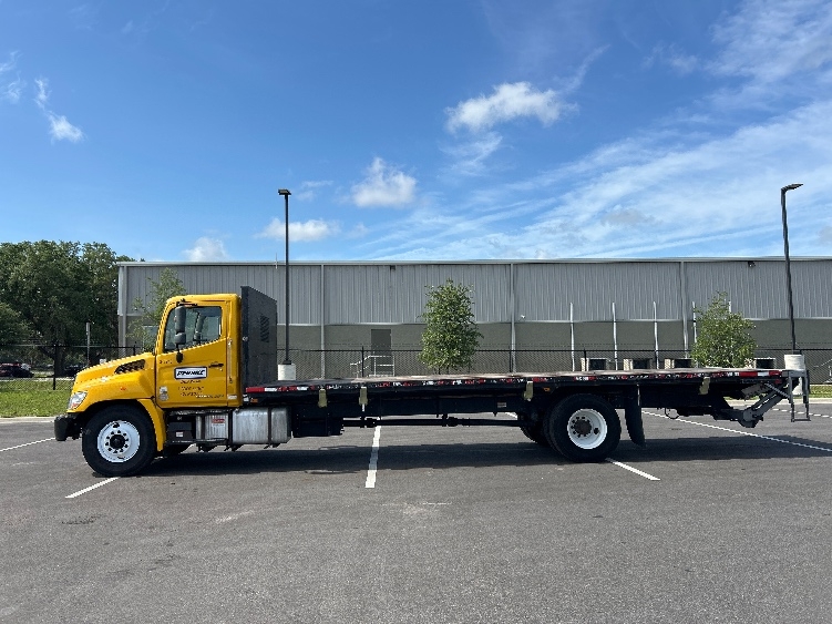 2020 Hino 338 in Miami, FL — photo 4