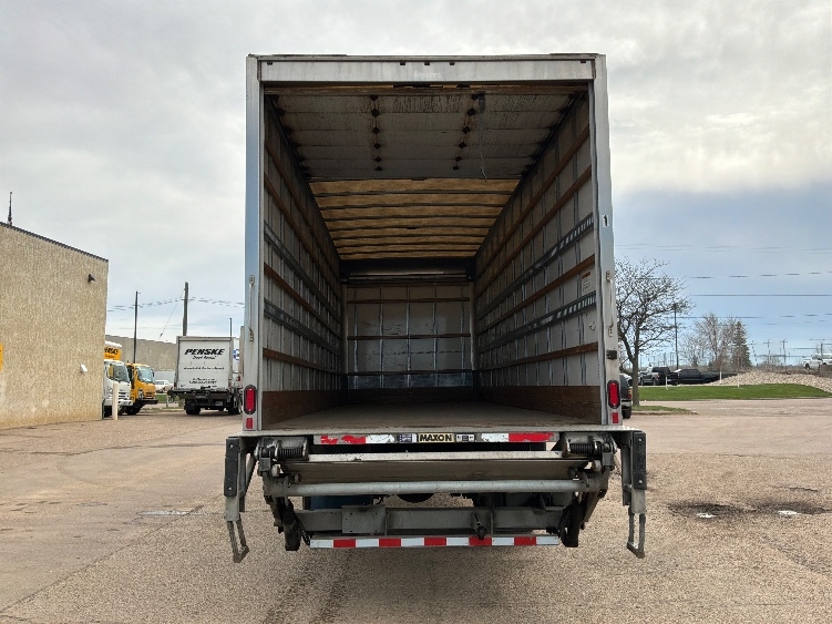 2020 Hino 268 in Sioux Falls, SD — photo 8