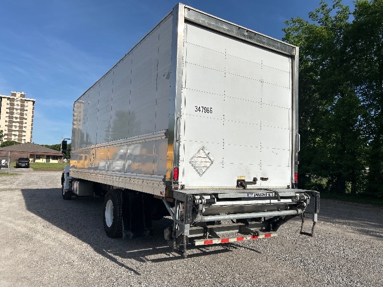 2020 Hino 268 in Poplar Bluff, MO — photo 6