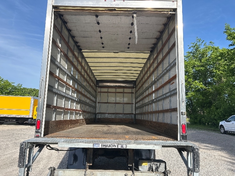 2020 Hino 268 in Poplar Bluff, MO — photo 8
